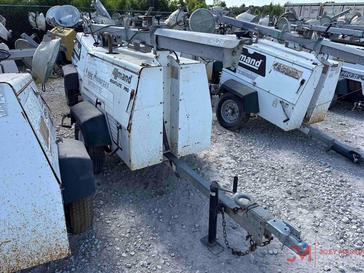 allmand-nite-lite-pro-towable-light-tower-image-1