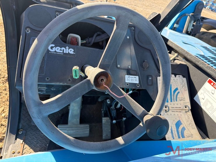 2018-genie-gth1056-image-16