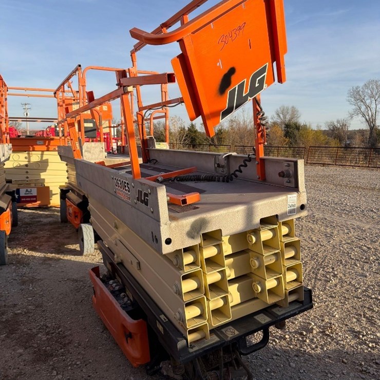 JLG 2630ES