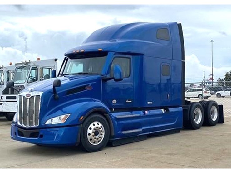 peterbilt-579-image-1