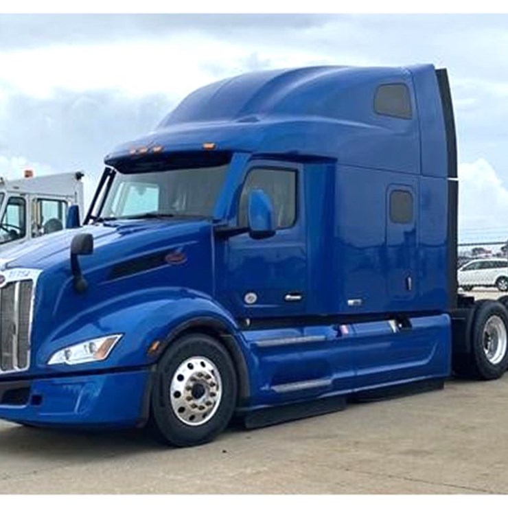 PETERBILT 579