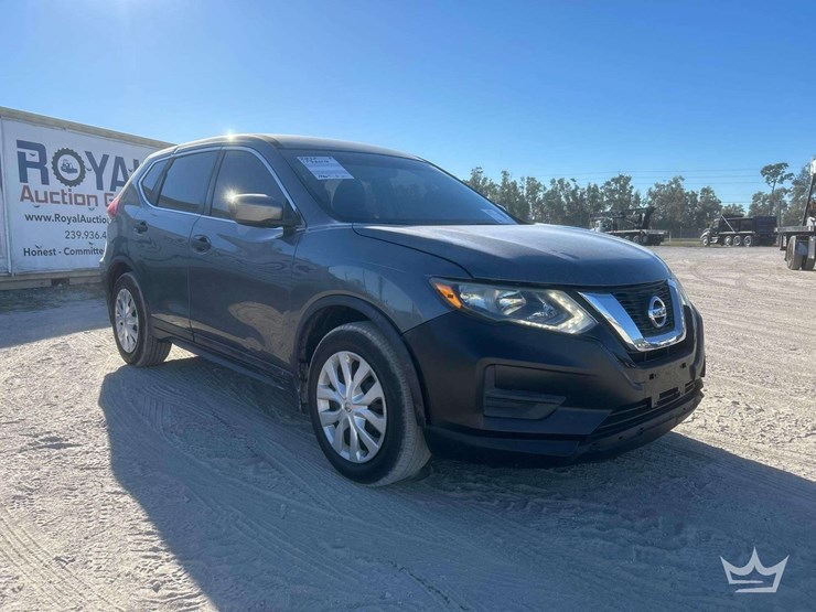 2017-nissan-rogue-image-2