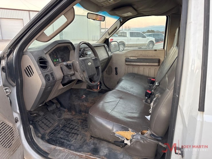 2009-ford-f250-xl-image-20