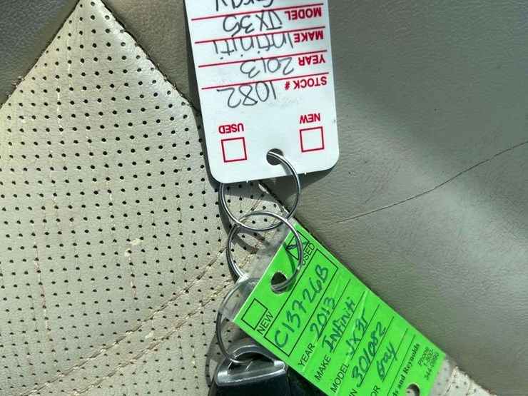 2013-infiniti-jx35-v-suv-image-45