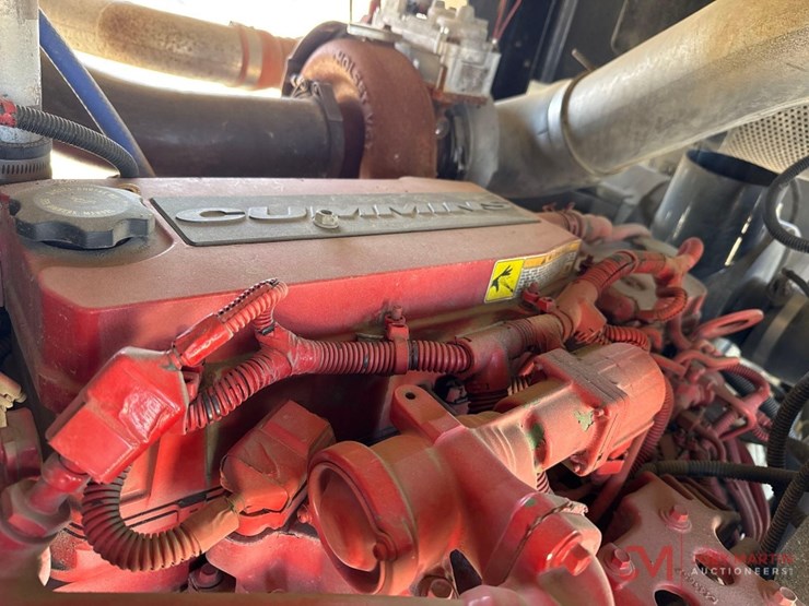 2020-doosanxp825hp-750-towable-air-compressor-image-12