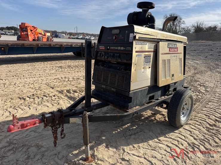 2019-lincoln-electric-vantage-549-hp-welder-/-generator-image-4