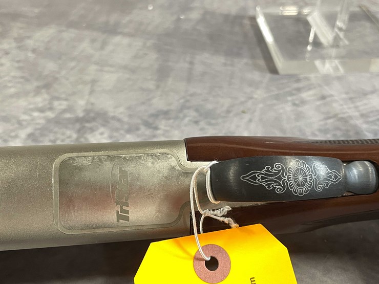 #4066-•-tri-star-setter,-12-ga.-over-under-shotgun,-sn:-kru034097,-(neenah,-wi)-image-16