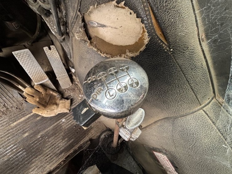 freightliner-t6364-t/a-cab-&-chassis-image-19