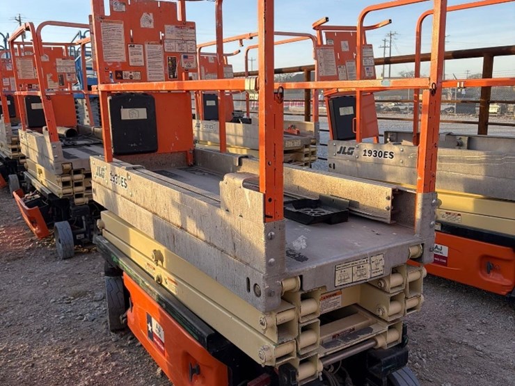 jlg-1930es-image-3
