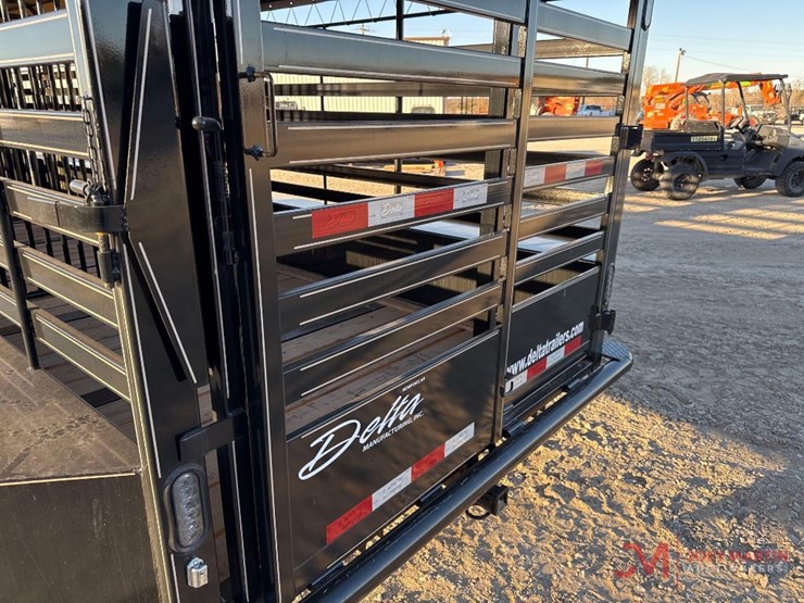 new-2025-delta-24'-gooseneck-cattle-trailer-image-9