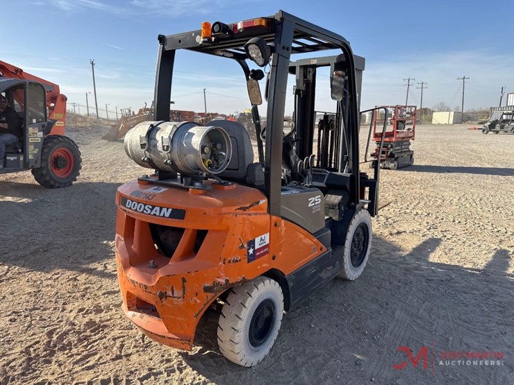 doosan-g25n-7-image-2