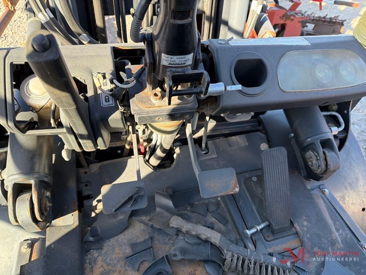 doosan-g25e-5-image-17