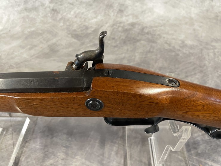 #1201-•-thompson-center,-.54-cal-muzzleloader,-sn:-10143,-(neenah,-wi)-image-13