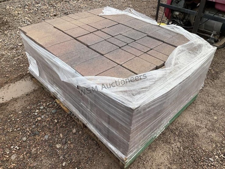 pallet-of-stone-pavers-image-3