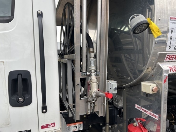 international-durastar-4300-image-26