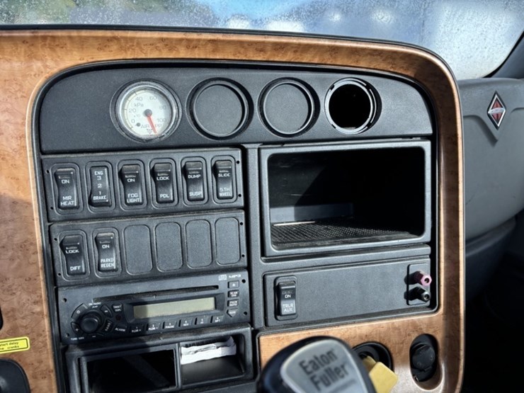 2009-international-prostar-image-25