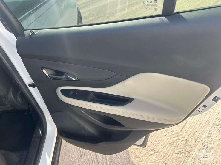 2018-buick-encore-image-27