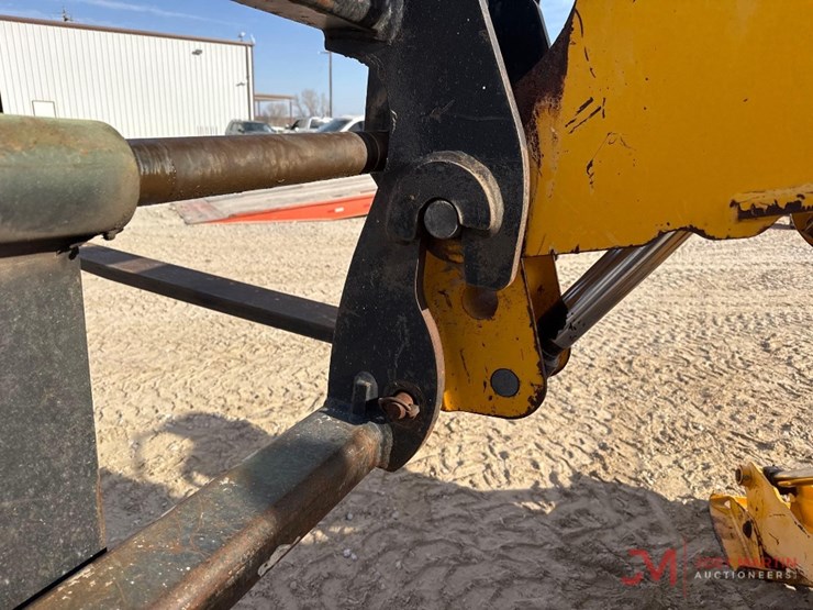 2017-jcb-510-56-image-8