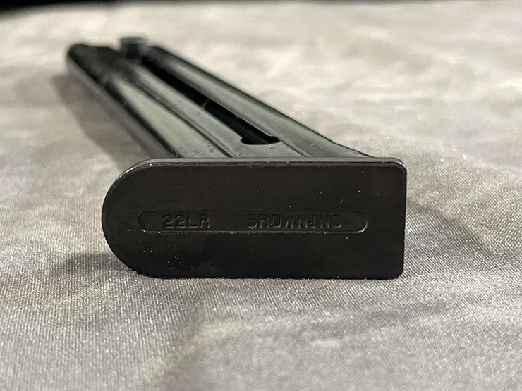 #5195-•-browning-buckmark,-22-lr-semi-auto-pistol,-sn:-brus23198zn515,-(neenah,-wi)-image-16