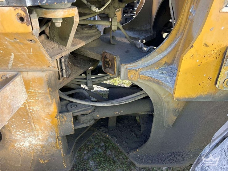 caterpillar-928g-image-11