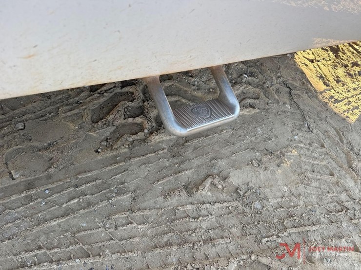 2008-chevrolet-silverado-2500-image-9