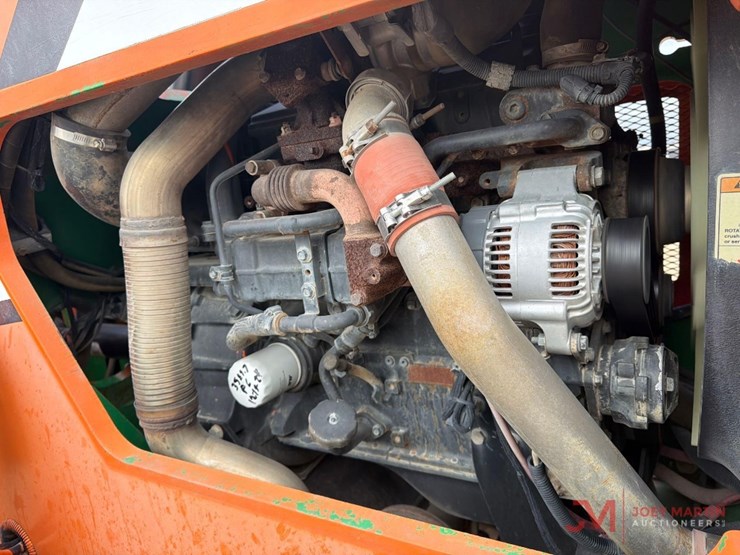 2013-sky-trak-10042-image-14