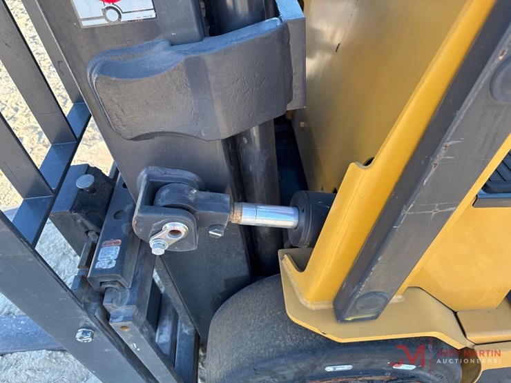 caterpillar-ec30n2-image-5