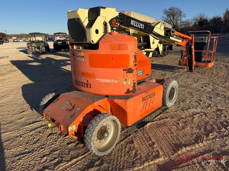 jlg-e400ajp-image-4