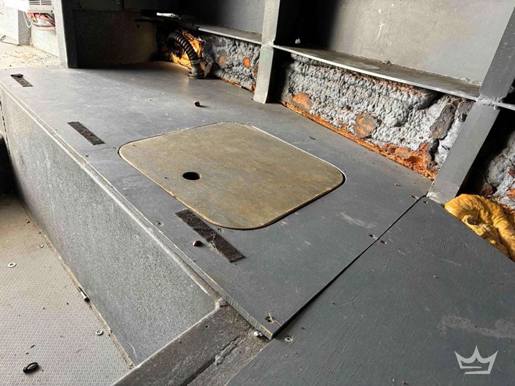 2011-armstong-marine-pilot-house-boat-w/-t/a-boat-trailer-image-52