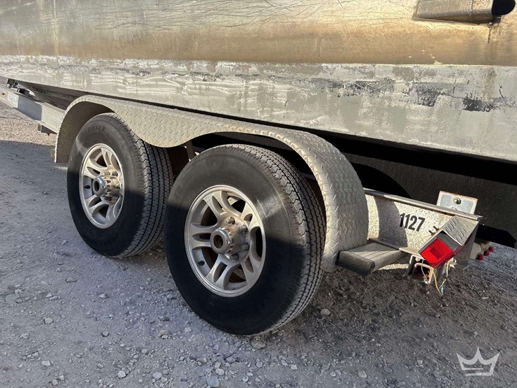 2011-armstong-marine-pilot-house-boat-w/-t/a-boat-trailer-image-61