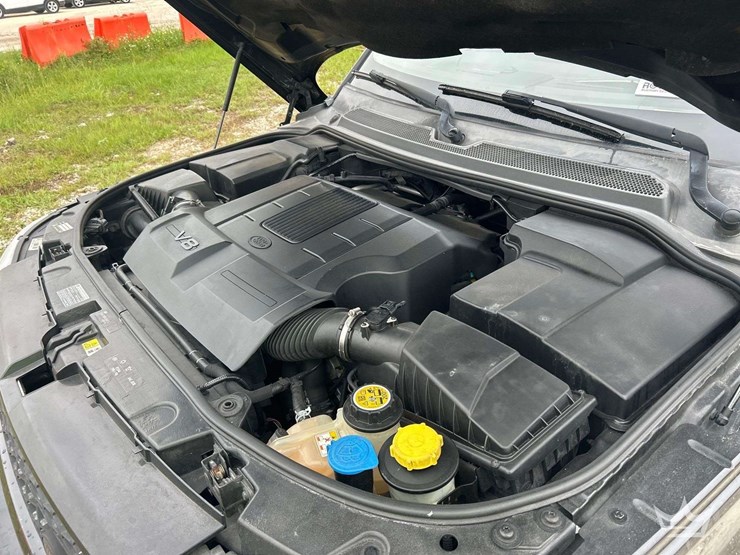 2013-land-rover-range-rover-image-7