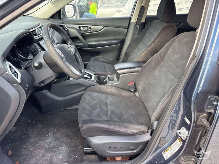 2014-nissan-rogue-image-12