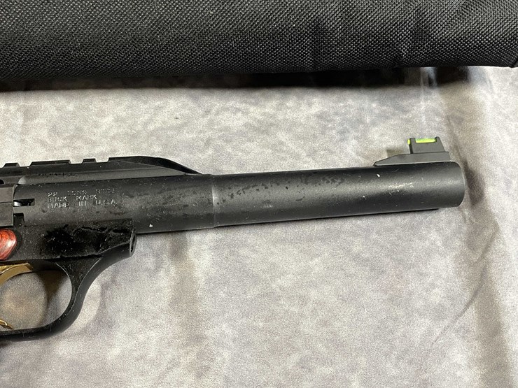 #5195-•-browning-buckmark,-22-lr-semi-auto-pistol,-sn:-brus23198zn515,-(neenah,-wi)-image-11