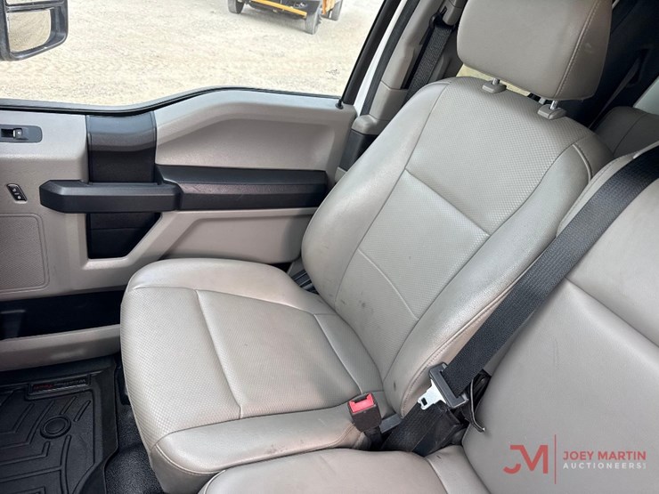 2020-ford-f450-xl-image-39