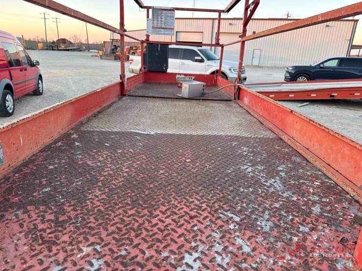 2015-skyjack-sj4632-electric-scissor-lift-image-7