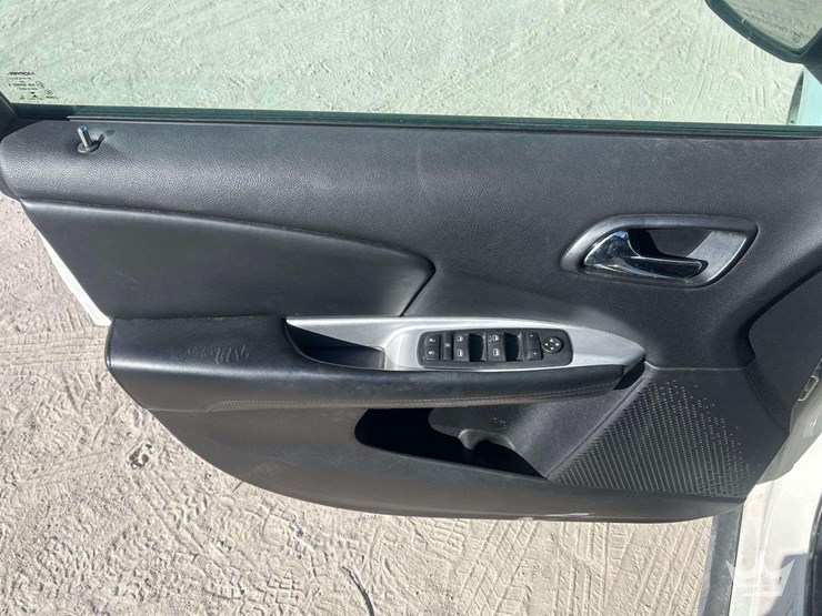 2016-dodge-journey-image-11