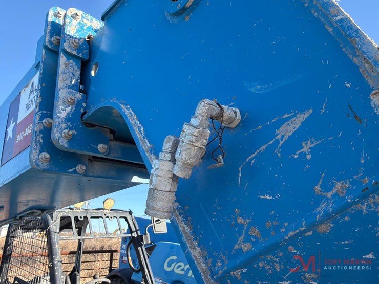 2018-genie-gth844-image-17