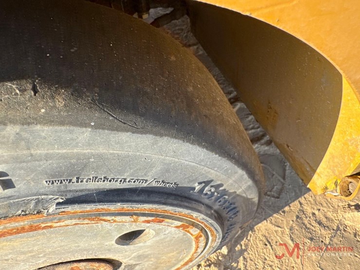 caterpillar-ec30n2-image-8