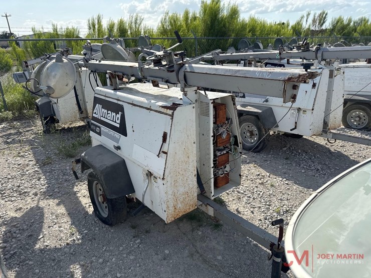 allmand-nite-lite-pro-towable-light-tower-image-1