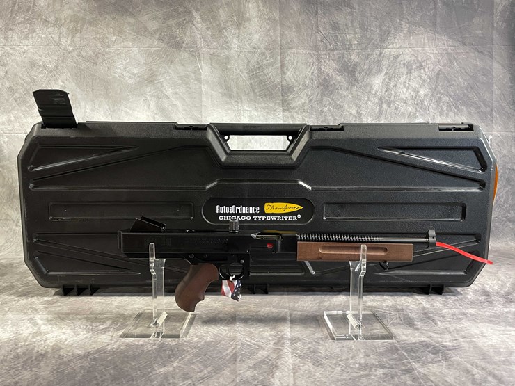 #5194-•-thompson-model-1927,-45-auto-semi-auto-pistol,-sn:-kpe-0427,-(neenah,-wi)-image-1