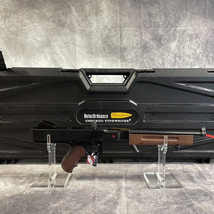 #5194 • Thompson Model 1927, 45 Auto Semi-Auto Pistol, SN: KPE 0427, (Neenah, WI)