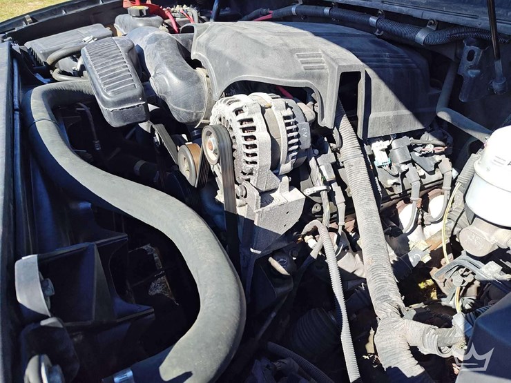 2014-chevrolet-tahoe-image-11