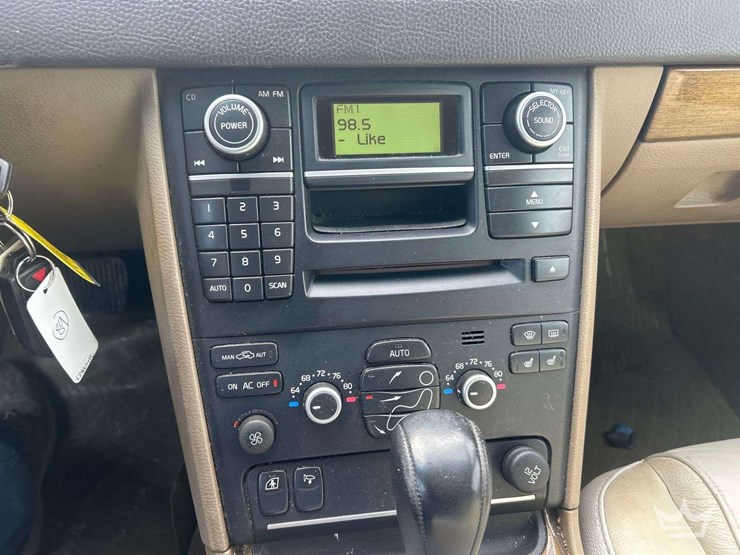 2008-volvo-xc90-image-14