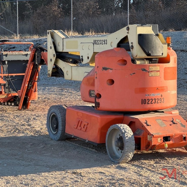 JLG E400AJP