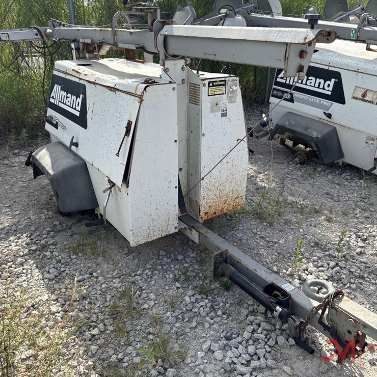 ALLMAND NITE-LITE PRO LIGHT TOWER