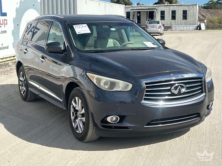 2013-infiniti-jx35-v-suv-image-2