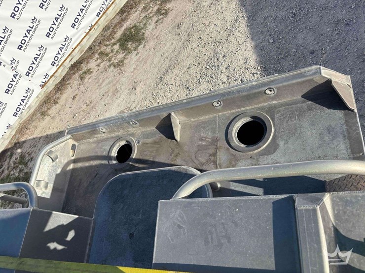 2011-armstong-marine-pilot-house-boat-w/-t/a-boat-trailer-image-30