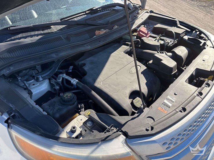 2014-ford-explorer-image-8