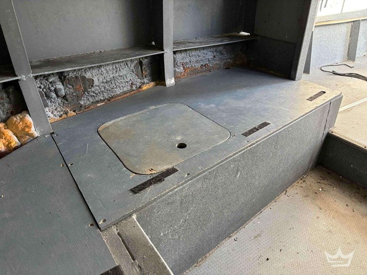 2011-armstong-marine-pilot-house-boat-w/-t/a-boat-trailer-image-55