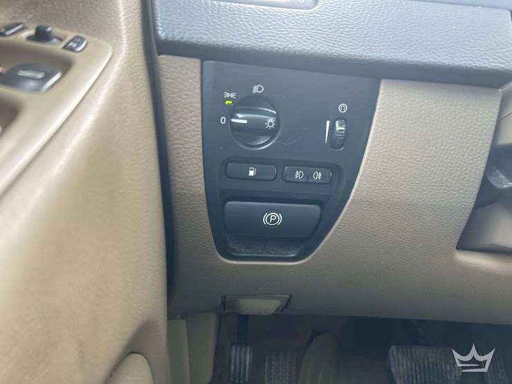 2008-volvo-xc90-image-16